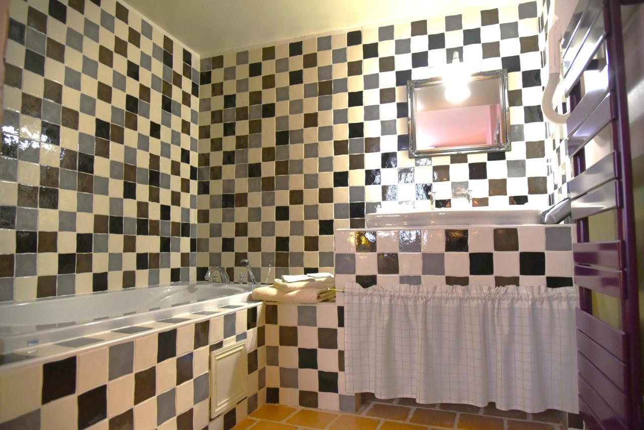 Logis Hotel Le Boudoir Belves Exterior photo