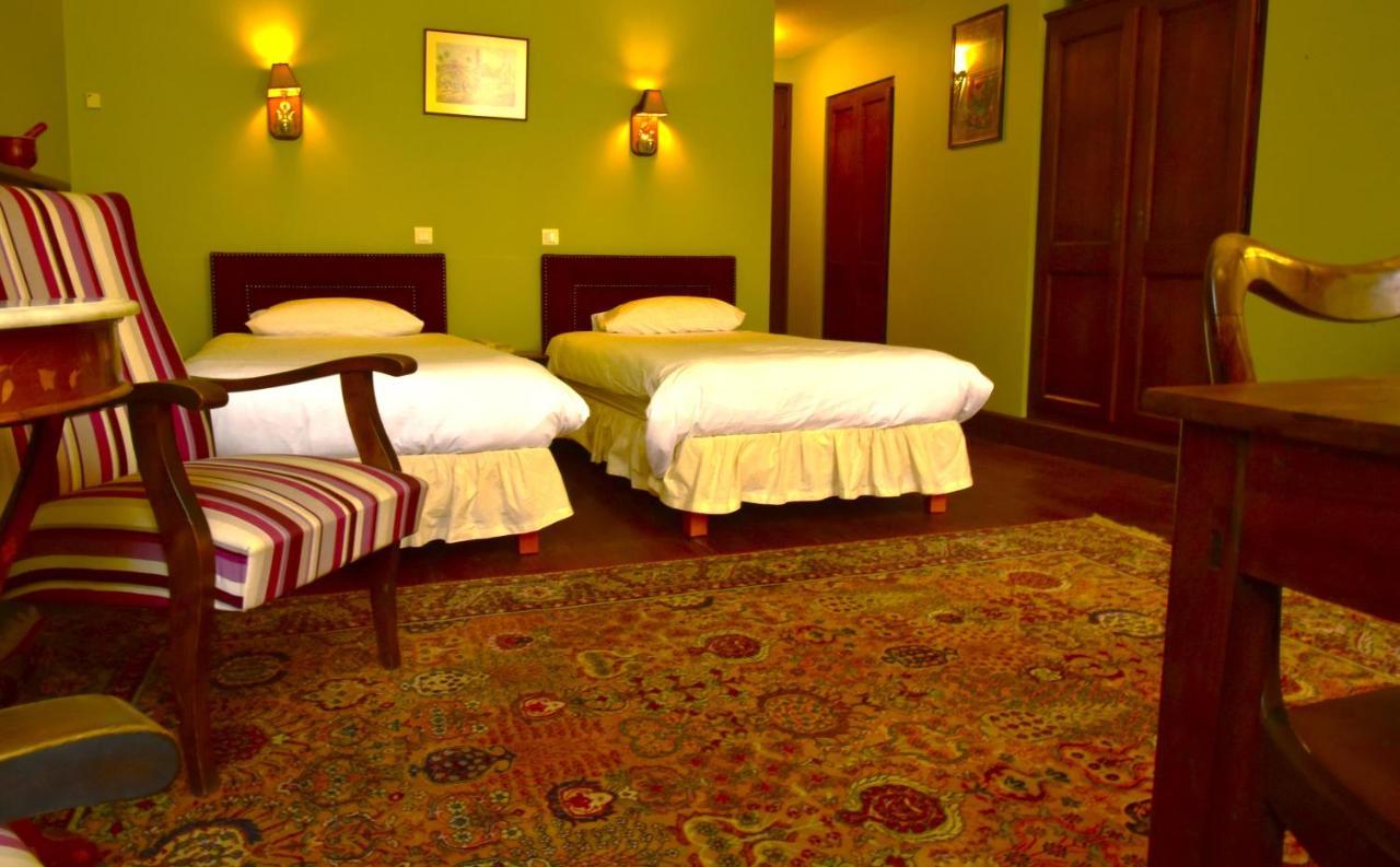 Logis Hotel Le Boudoir Belves Exterior photo
