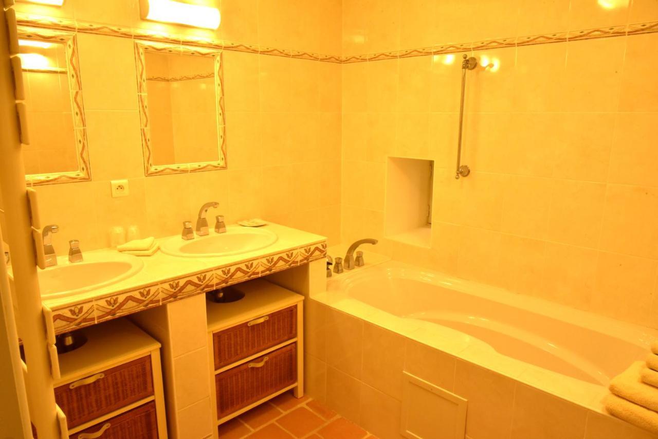 Logis Hotel Le Boudoir Belves Exterior photo