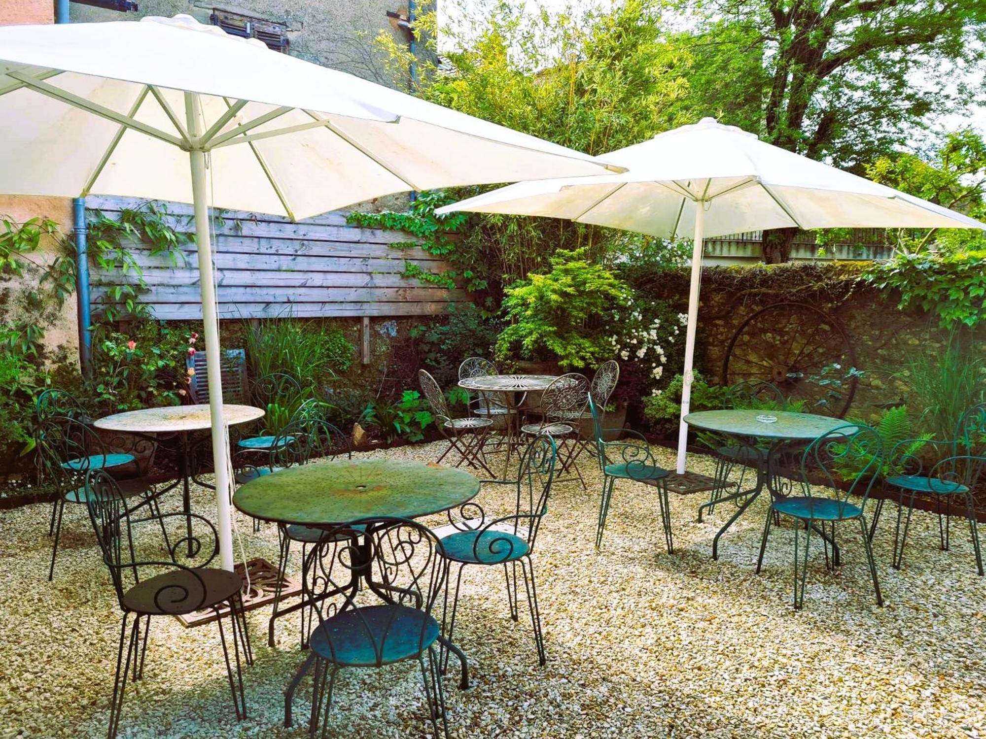 Logis Hotel Le Boudoir Belves Exterior photo
